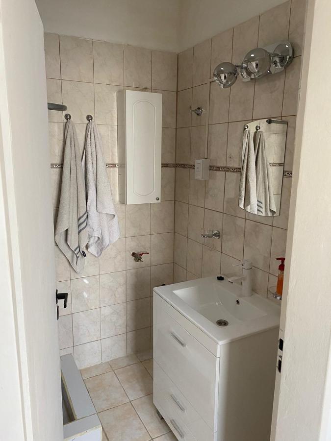 Apartamento Centrico, Moderno Y Tranquilo Caleta Olivia Kültér fotó